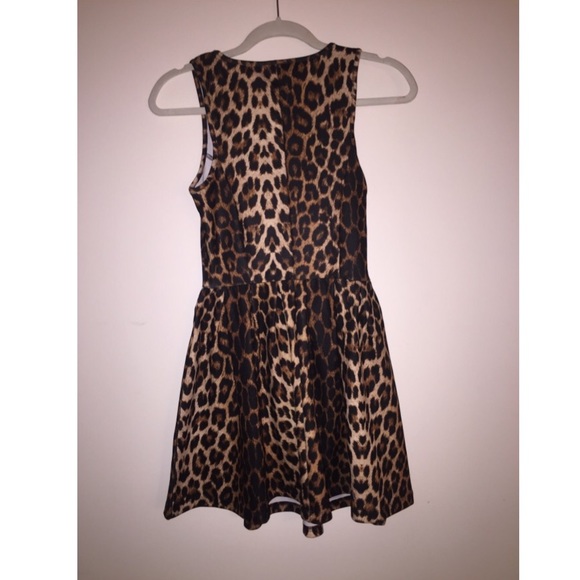 TOPSHOP Leopard Print Dress - Picture 6 of 7